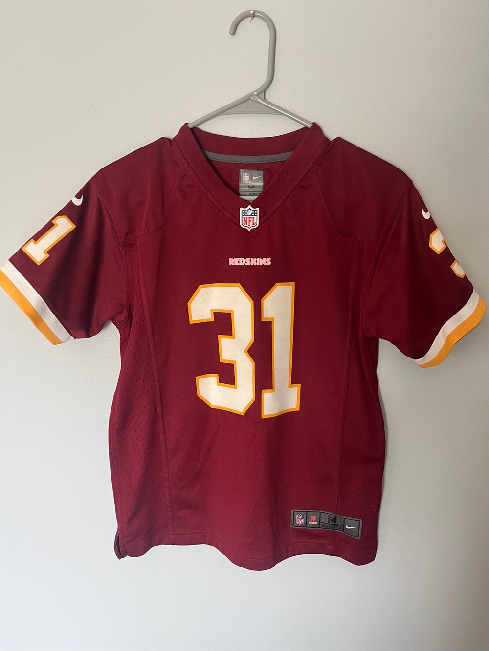 Nike Youth Burgundy Football Jersey #31 with Gold & White Accents redskins M
